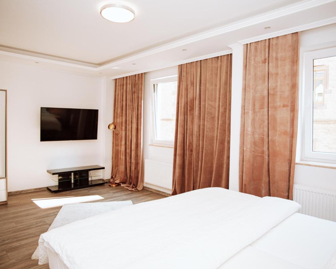 צל אן דר מוזל Ferienhaus Moselpromenade מראה חיצוני תמונה
