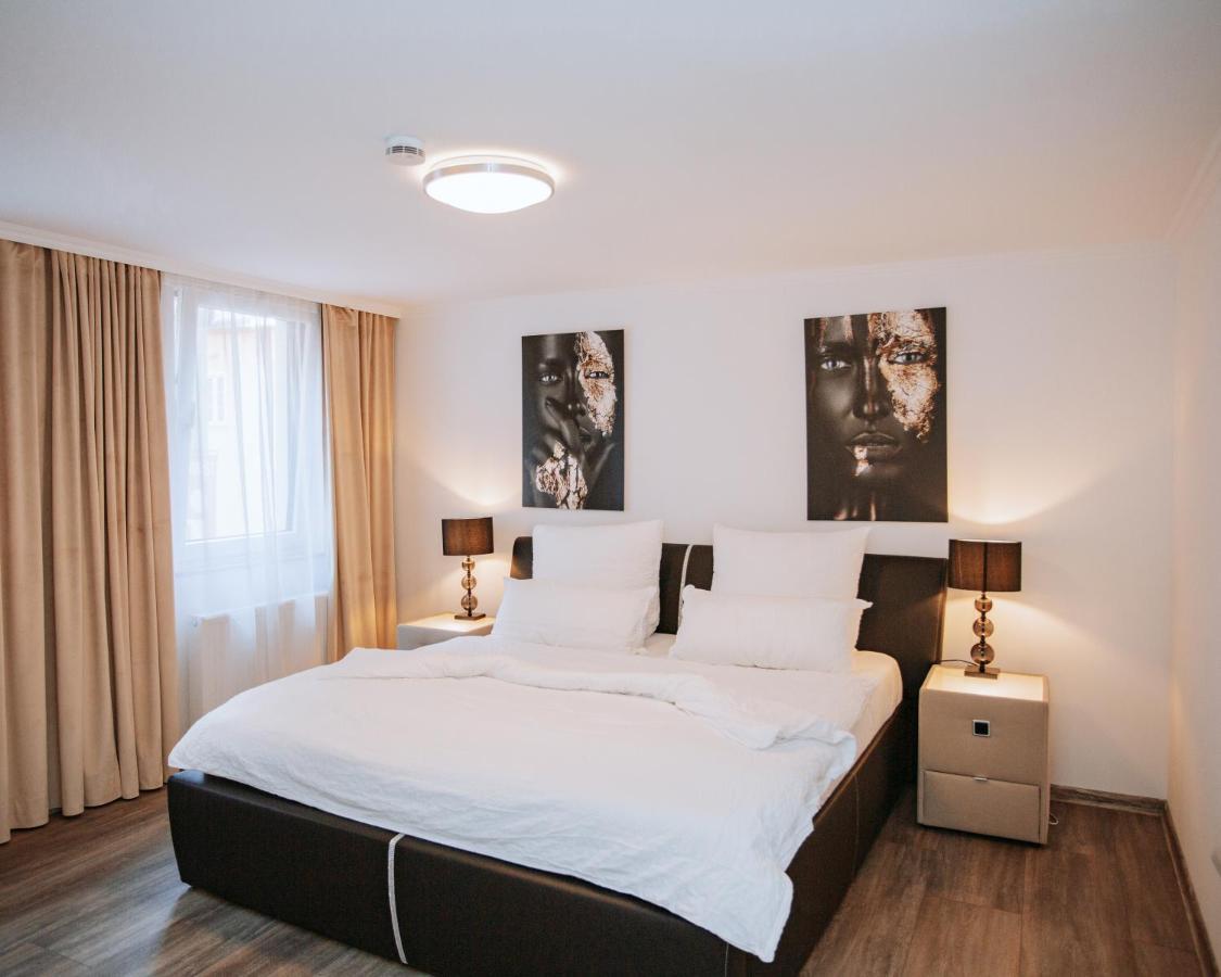 צל אן דר מוזל Ferienhaus Moselpromenade מראה חיצוני תמונה