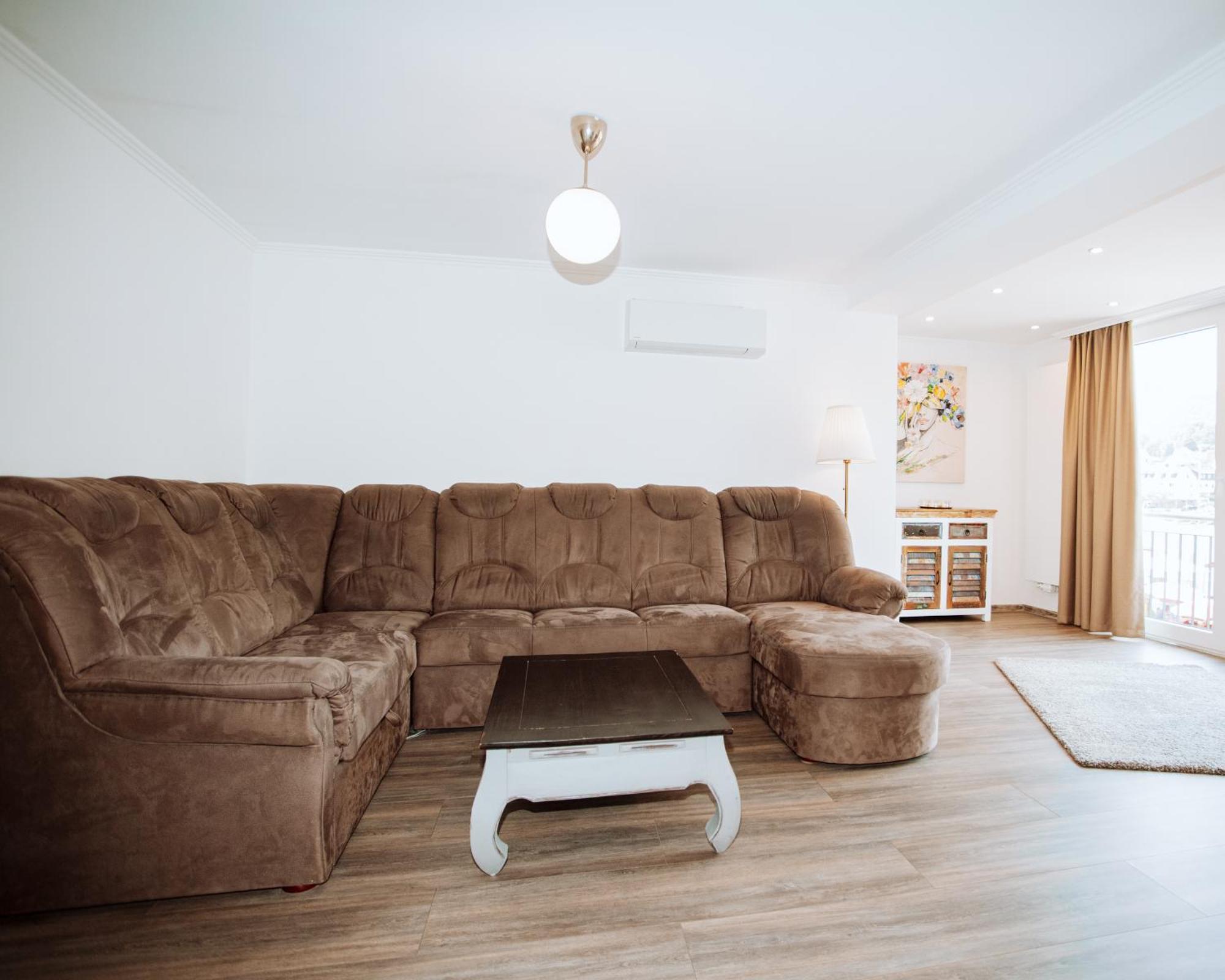 צל אן דר מוזל Ferienhaus Moselpromenade מראה חיצוני תמונה